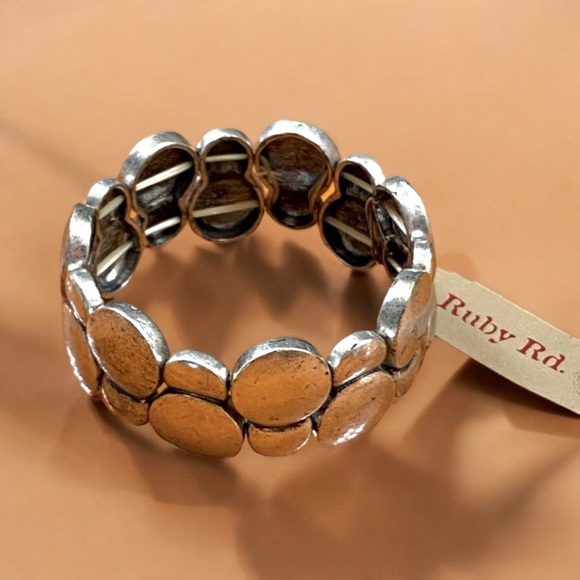 Ruby Rd. stretch silver tone disc bracelet - Picture 4 of 10
